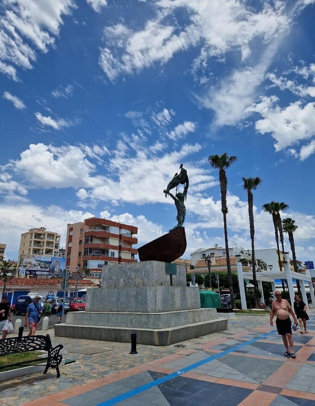 Apartamento Lidia Planta 2, La Carihuela 1ª Linea Playa, Vistas Mar, Buhardilla 1 Dormitorio, 40 M2, 1-3 Huesped, Terraza, Wifi Torremolinos Bagian luar foto