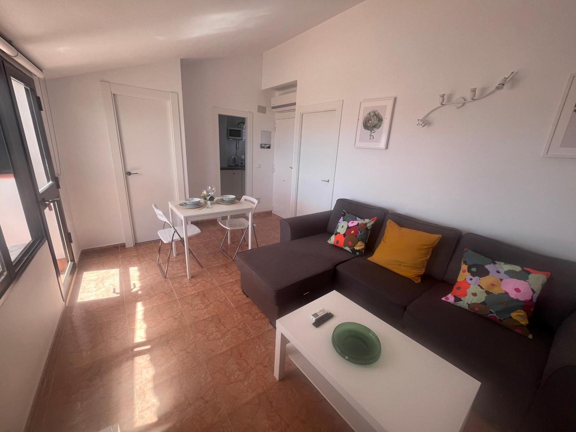 Apartamento Lidia Planta 2, La Carihuela 1ª Linea Playa, Vistas Mar, Buhardilla 1 Dormitorio, 40 M2, 1-3 Huesped, Terraza, Wifi Torremolinos Bagian luar foto