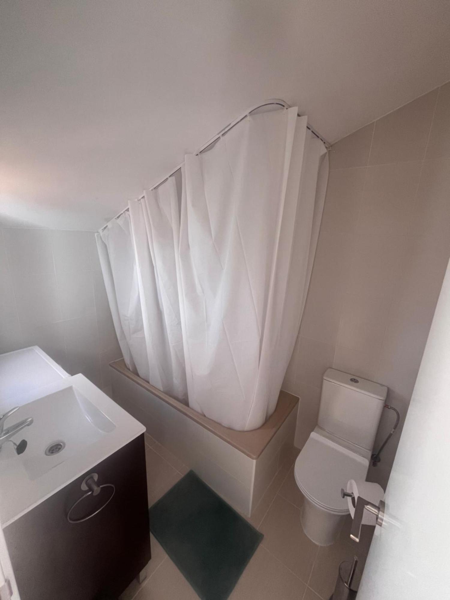 Apartamento Lidia Planta 2, La Carihuela 1ª Linea Playa, Vistas Mar, Buhardilla 1 Dormitorio, 40 M2, 1-3 Huesped, Terraza, Wifi Torremolinos Bagian luar foto