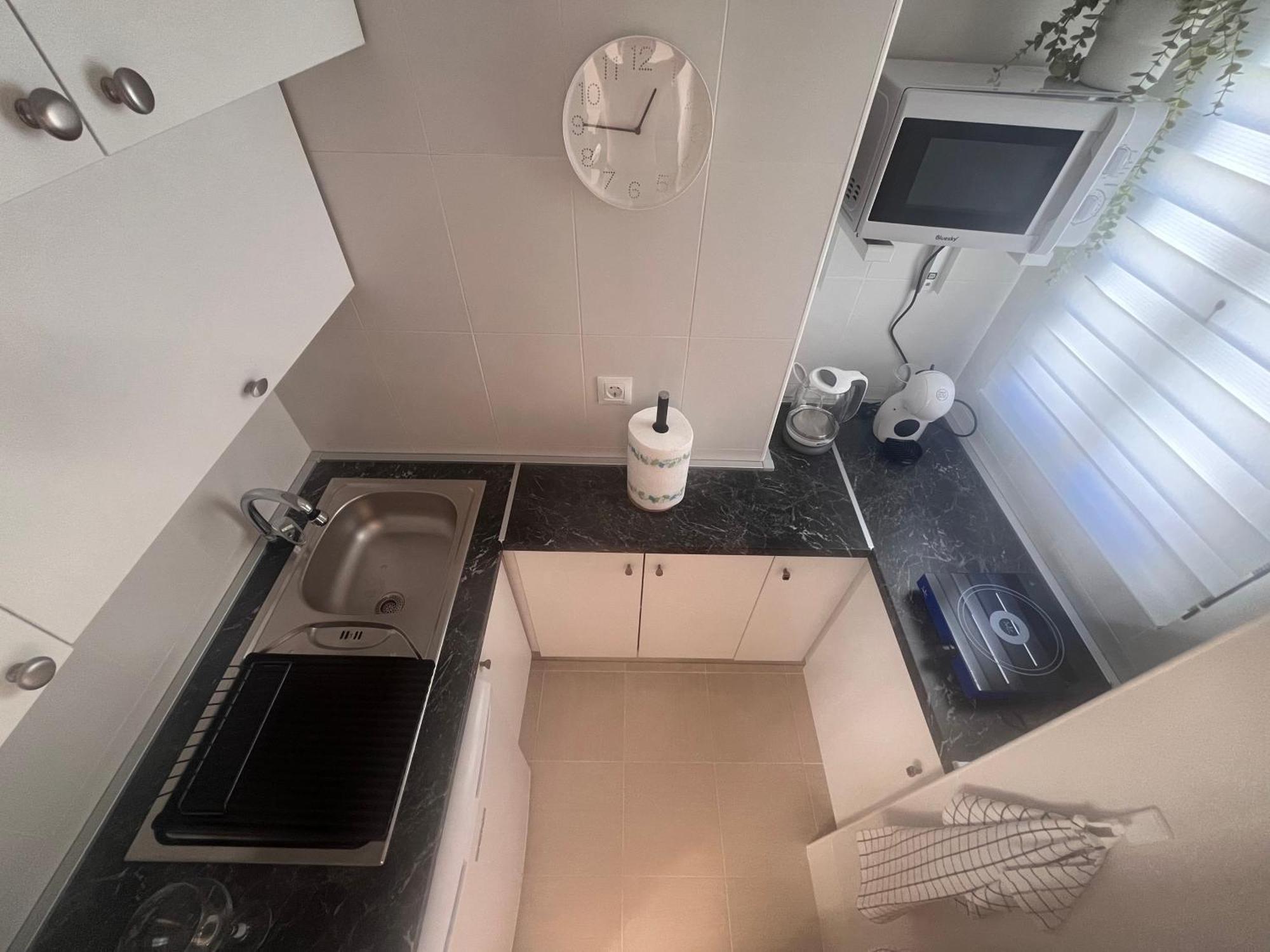 Apartamento Lidia Planta 2, La Carihuela 1ª Linea Playa, Vistas Mar, Buhardilla 1 Dormitorio, 40 M2, 1-3 Huesped, Terraza, Wifi Torremolinos Bagian luar foto