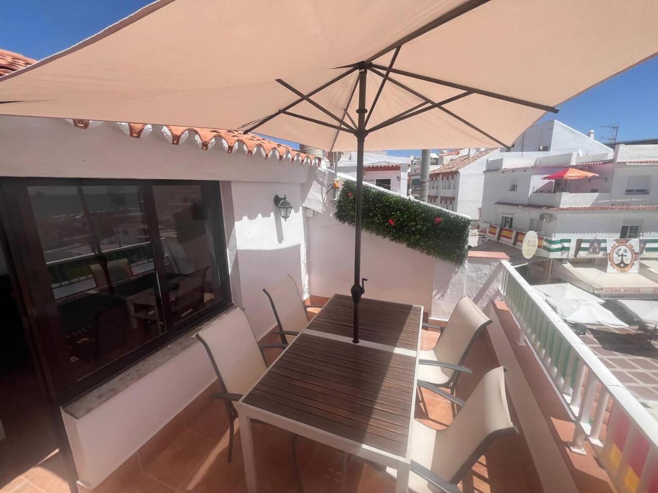 Apartamento Lidia Planta 2, La Carihuela 1ª Linea Playa, Vistas Mar, Buhardilla 1 Dormitorio, 40 M2, 1-3 Huesped, Terraza, Wifi Torremolinos Bagian luar foto