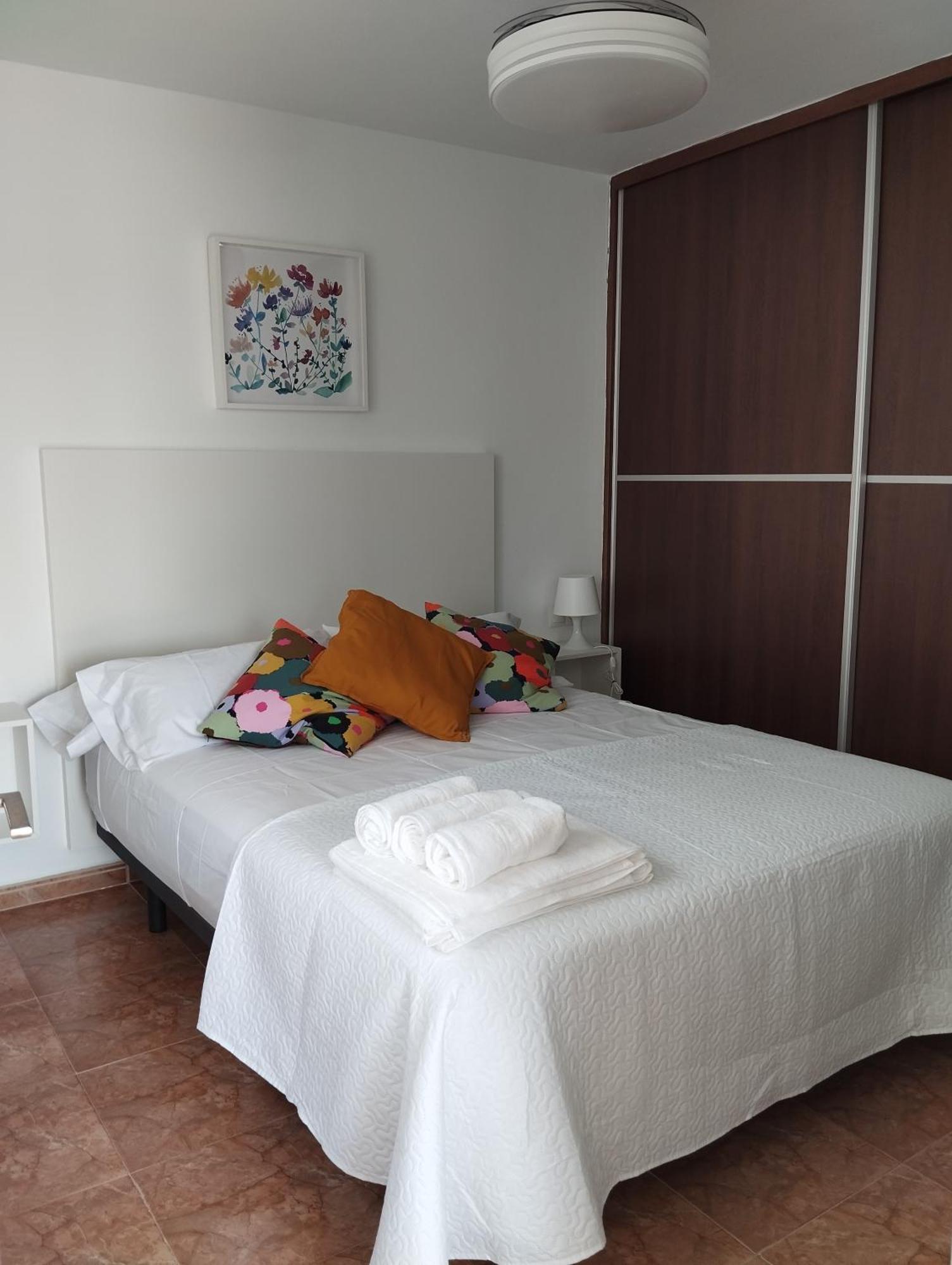 Apartamento Lidia Planta 2, La Carihuela 1ª Linea Playa, Vistas Mar, Buhardilla 1 Dormitorio, 40 M2, 1-3 Huesped, Terraza, Wifi Torremolinos Bagian luar foto